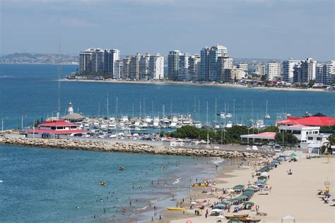 Salinas.